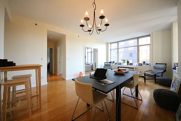 Rented by (Legacy) NY Quality Living Uptown | media 18
