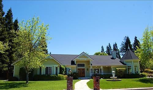 1st image of 8 Creekledge Ct