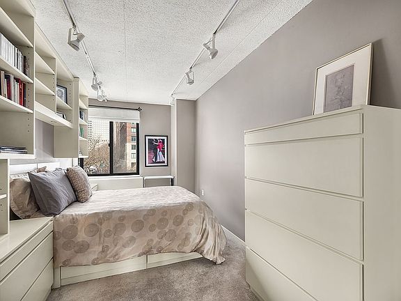 5th image of 280 Rector Pl APT 3E