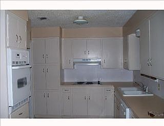 3rd image of 8916 Paulette Ln