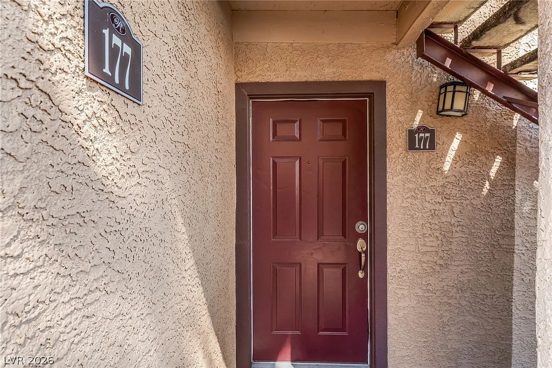 2 bed, 2.0 bath, 985 sqft, $1,475 — Photo 3