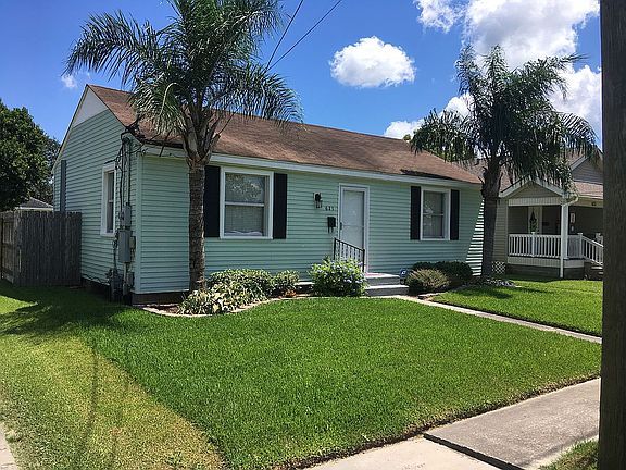 2nd image of 621 Saint Joseph Ln