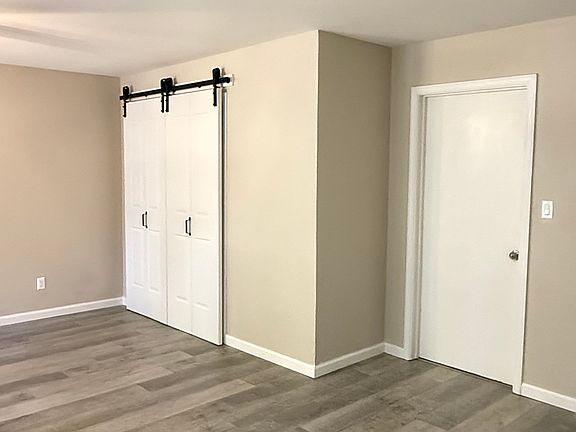 4th image of 2908 Rimrock Ct