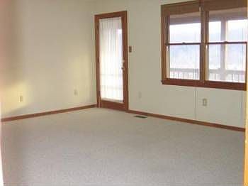 5th image of 82 Pilgrims Way