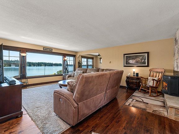 5th image of 9613 S Freeman Dr