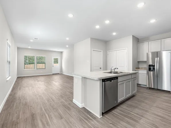 21103 Maple Heights Blvd, Porter, TX 77365