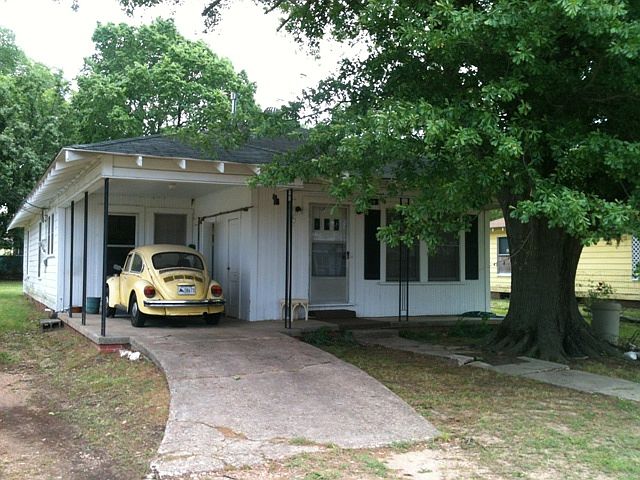 1st image of 920 Martha St