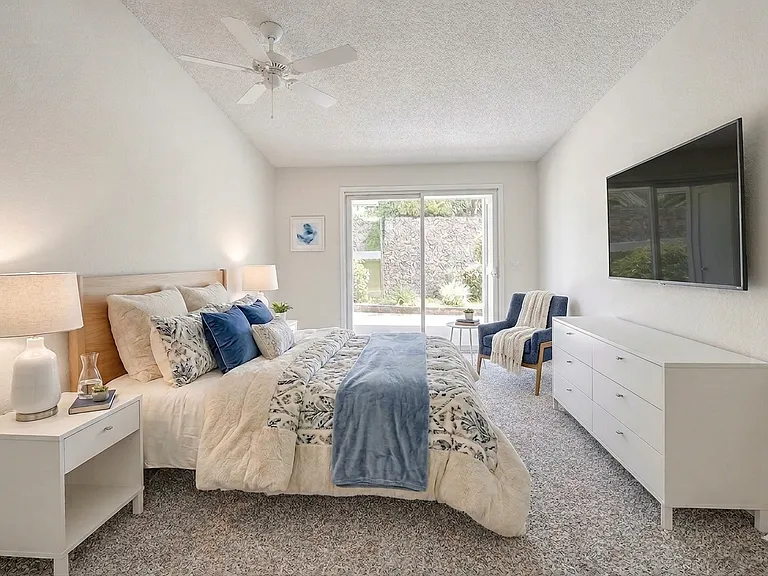 1110 Lytham Ct — Photo 9