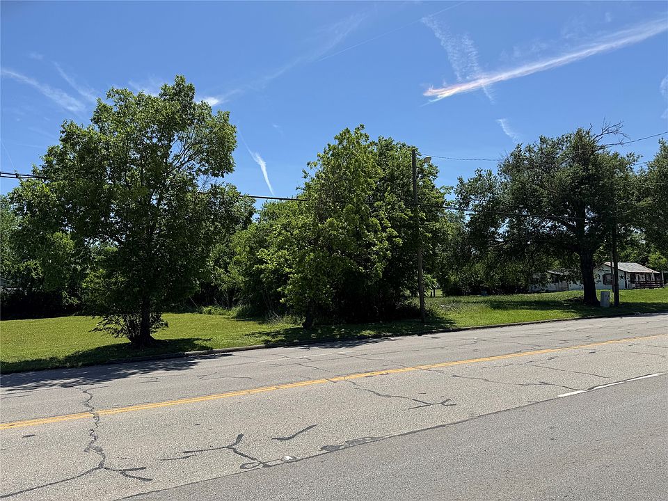 2nd image of 1405 Martin Luther King Jr Blvd