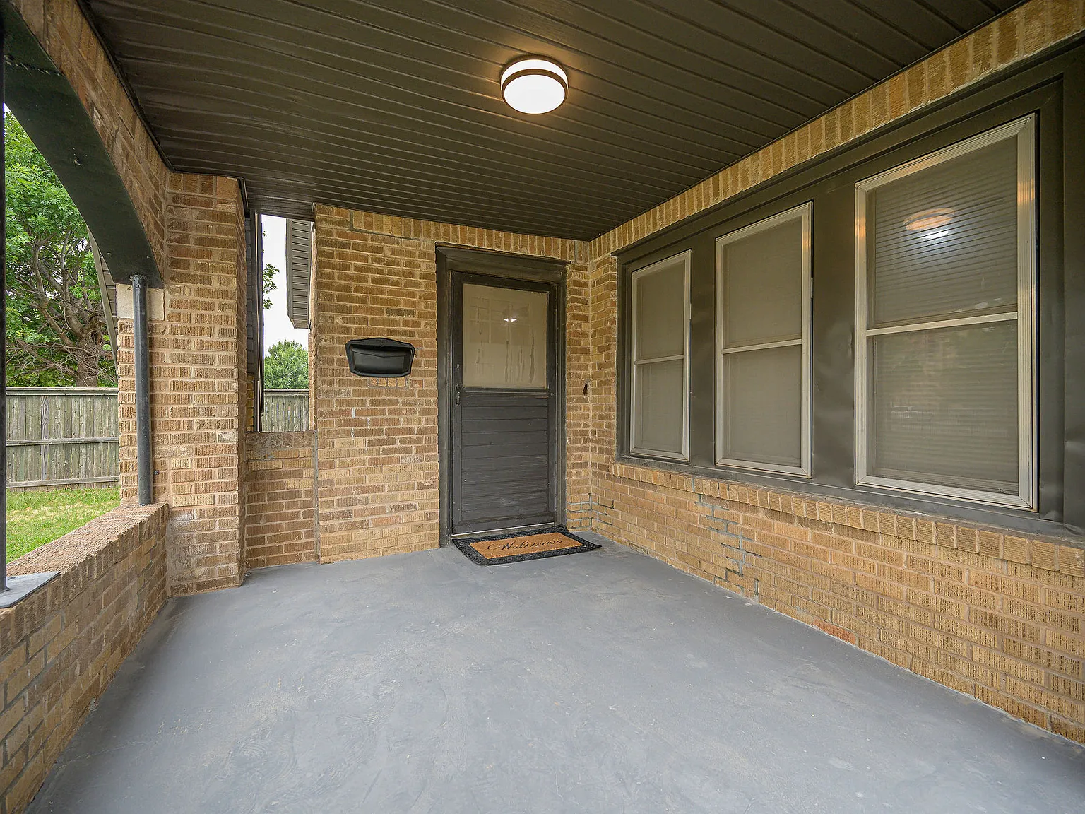 2 bed, 1280 sqft, $1,495 — Photo 2