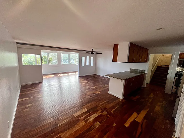 920 Leighton St — Photo 4