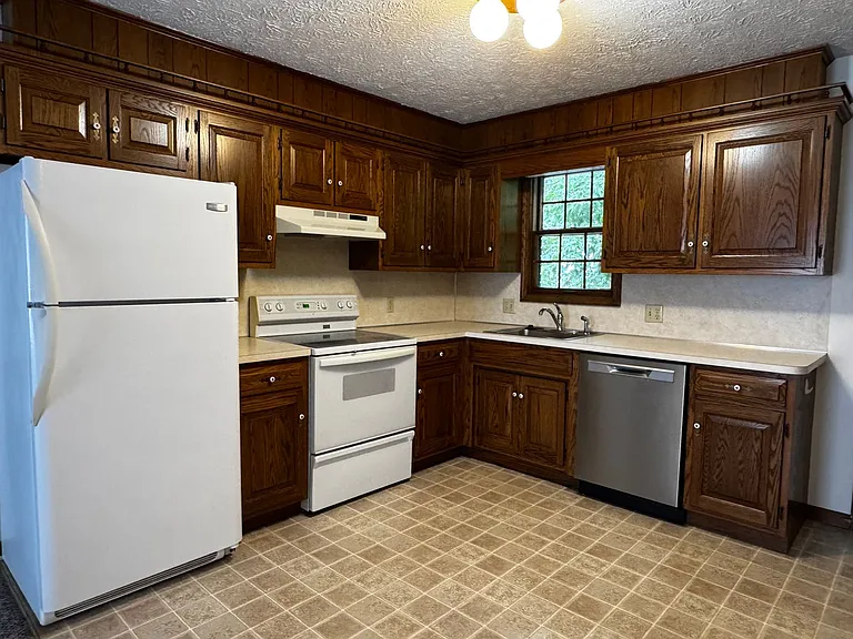 127 E Adams St #A3 — Photo 6