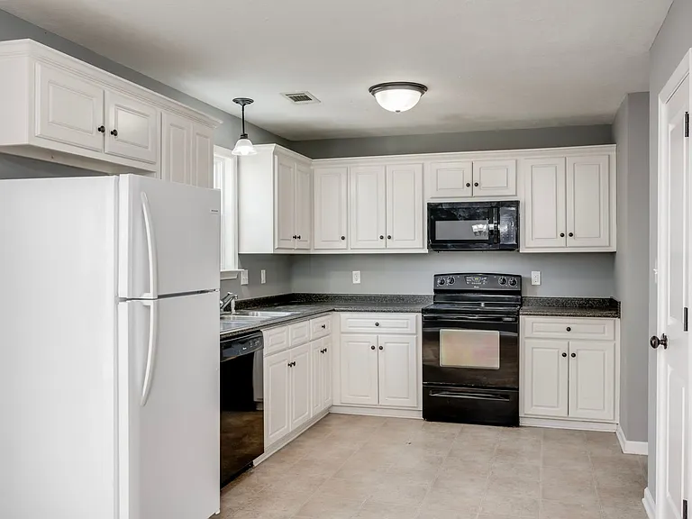 716 Whispering Willow Way — Photo 6