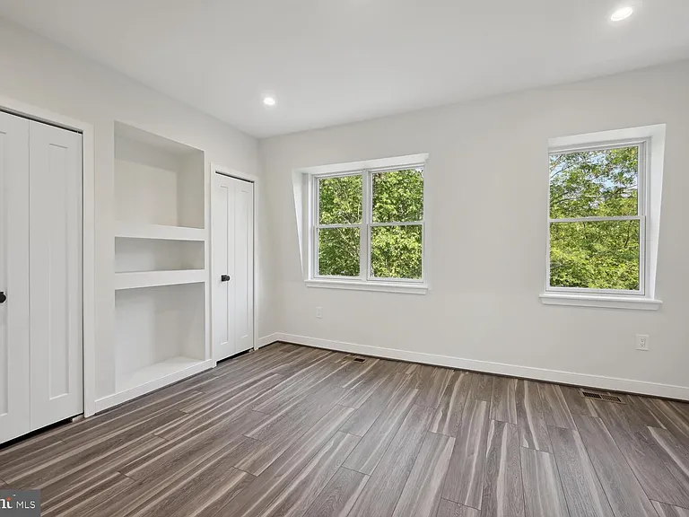 1850 Ingleside Ter NW #2 — Photo 11