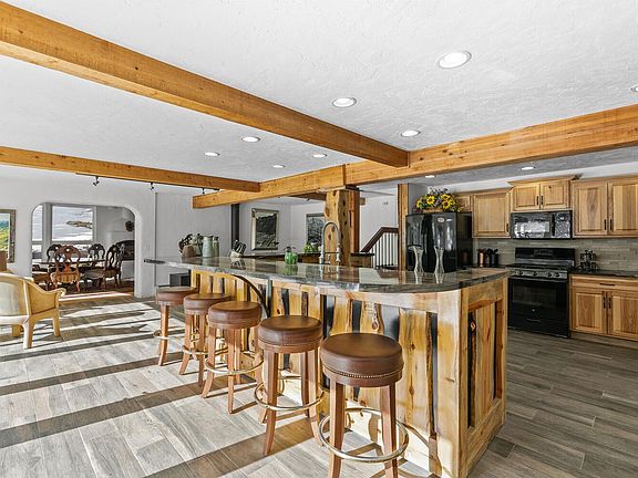 Kitchen Bar