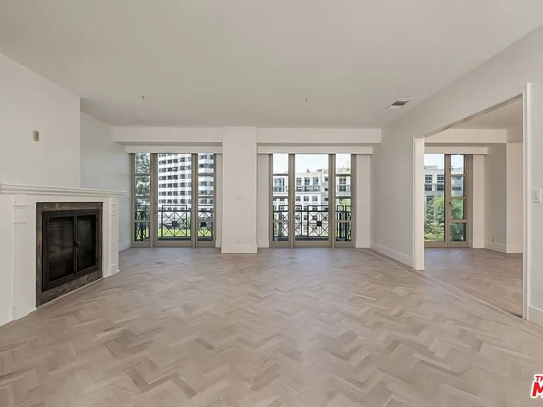 10580 Wilshire Blvd #4NE — Photo 1