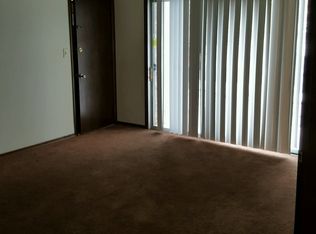 15145 El Cameno Real Drive #First Floor, Orland Park, IL 60462