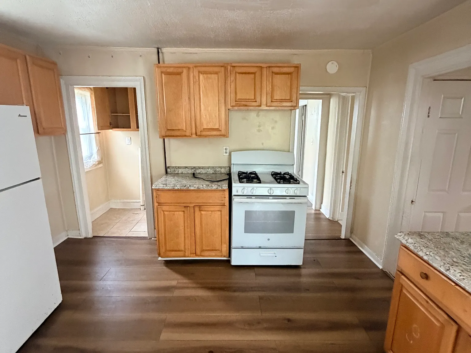 3 bed, $1,750 — Photo 3
