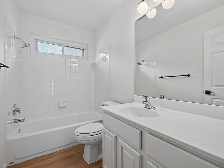 10416 Beard Ave — Photo 24