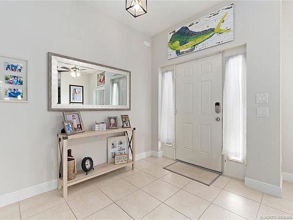 4th image of 4117 SW Darien St
