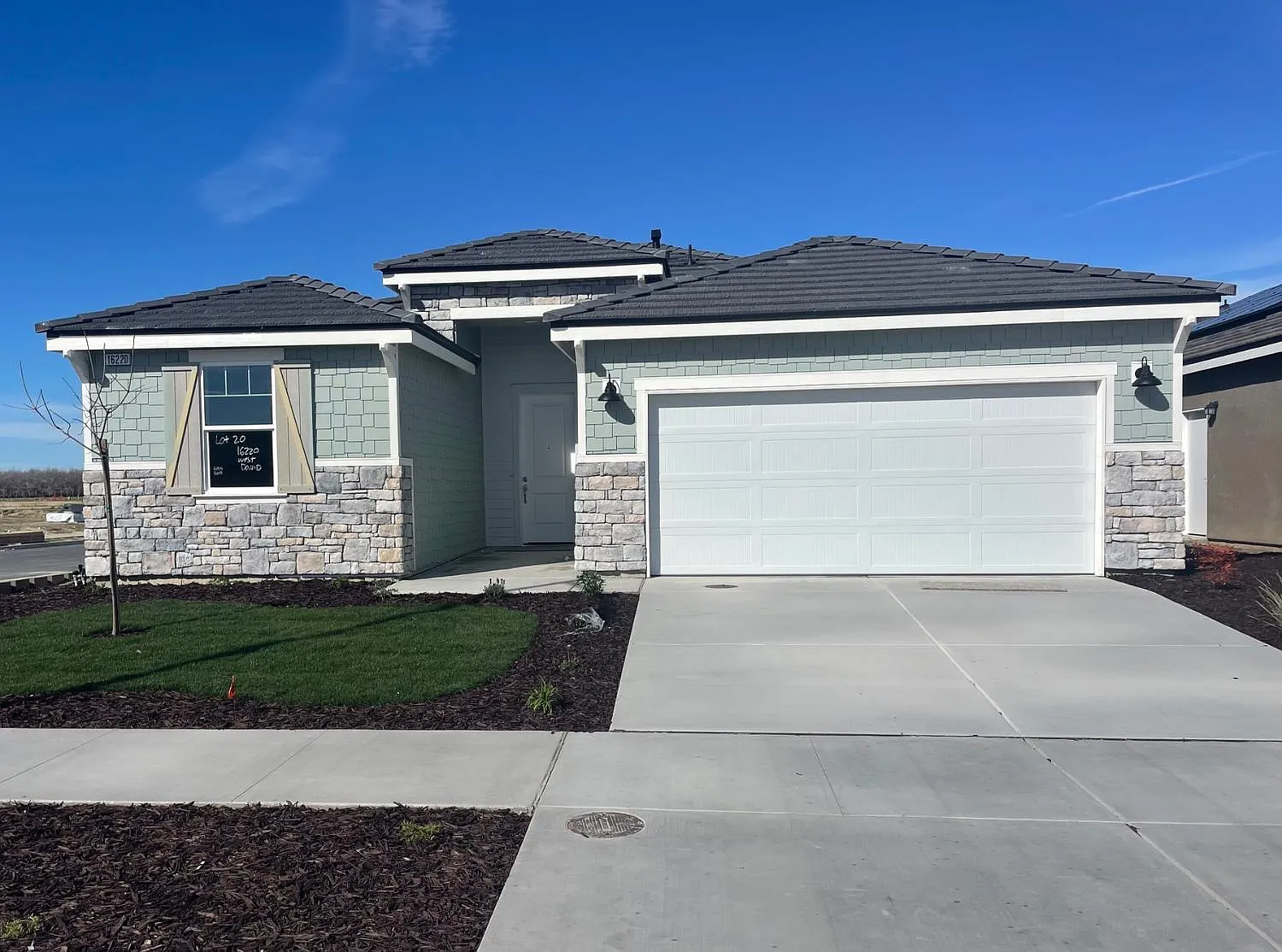 16220 W David Ave photo 1