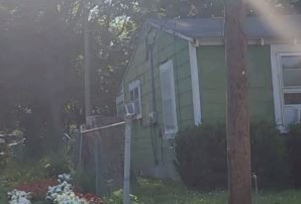 2nd image of 1418 Church Ave