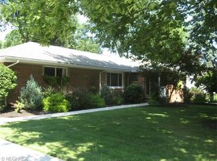 762 Lander Rd, Highland Heights, OH 44143