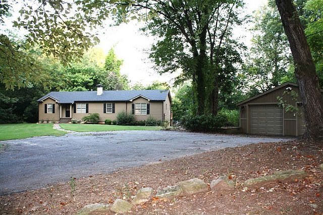 1st image of 2414 Castleridge Ct