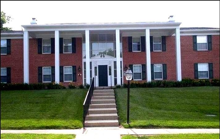1st image of 196 Lyons Dr