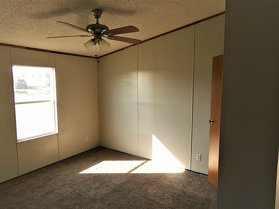 4th image of 1109 E Wallace Street