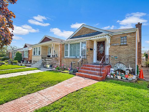 2nd image of 3615 W 70th Pl