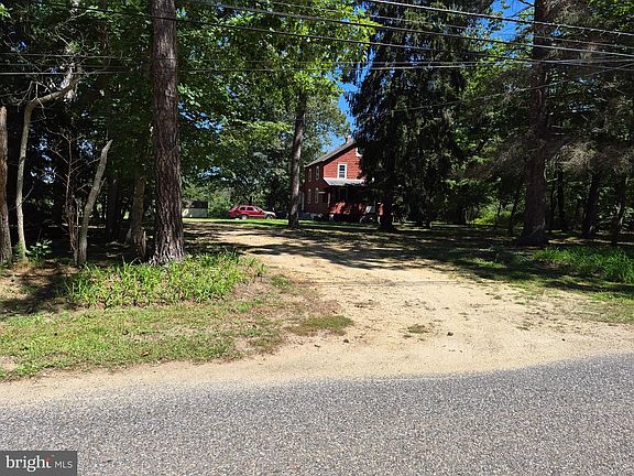 4th image of 3162 Jackson Rd