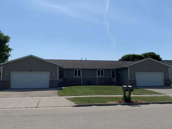1009-1011 Pheasant Ln, Horicon, WI 53032