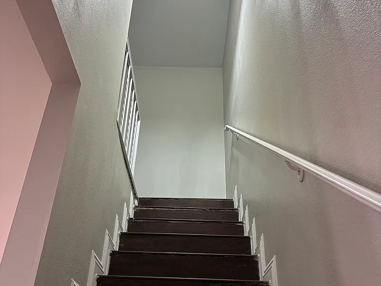 1533 Saylor Way — Photo 8