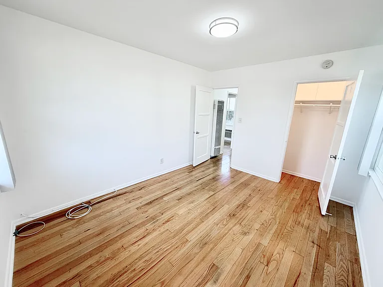 615 Linwood Ave — Photo 25