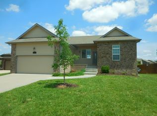 1020 E Moss Wood Ct, Derby, KS 67037