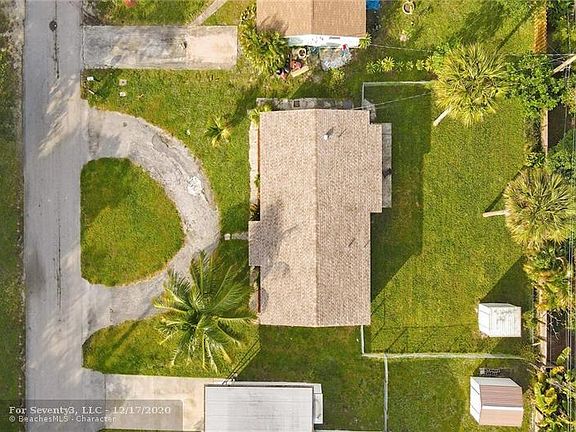 2nd image of 1001 SW 32nd Ct
