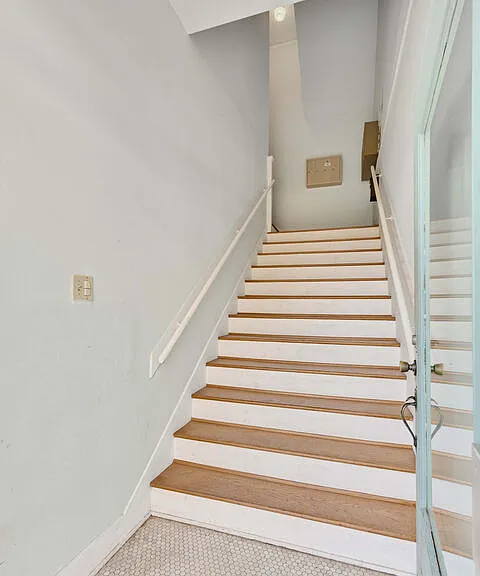 5121 1/2 Eagle Rock Blvd #C — Photo 3