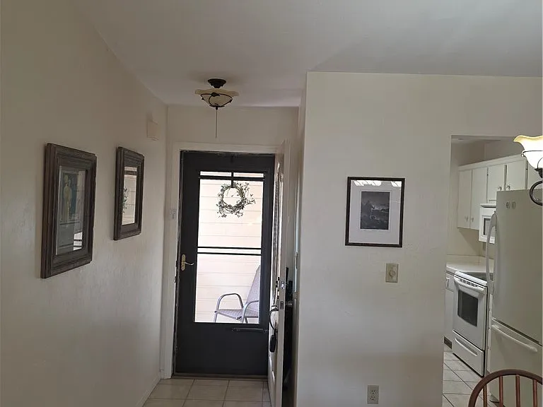 385 E Hartford St #5A — Photo 20