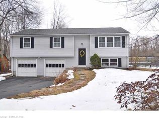 29 Burleigh Dr, Granby, CT 06035