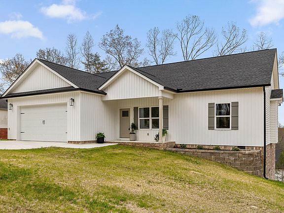 2nd image of 109 Hidden Ridge Loop