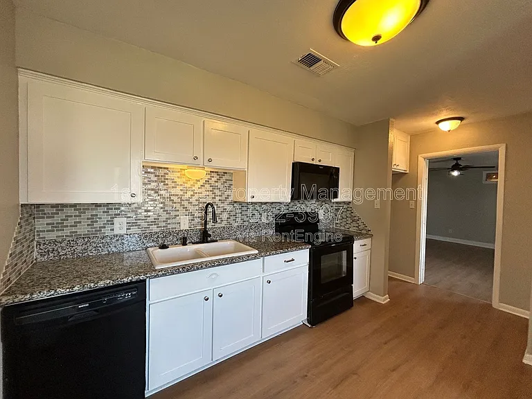 5929 Gayle Dr — Photo 11