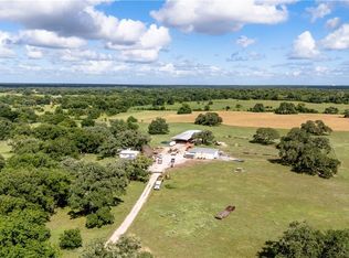 7588 Fm 822, Edna, TX 77957