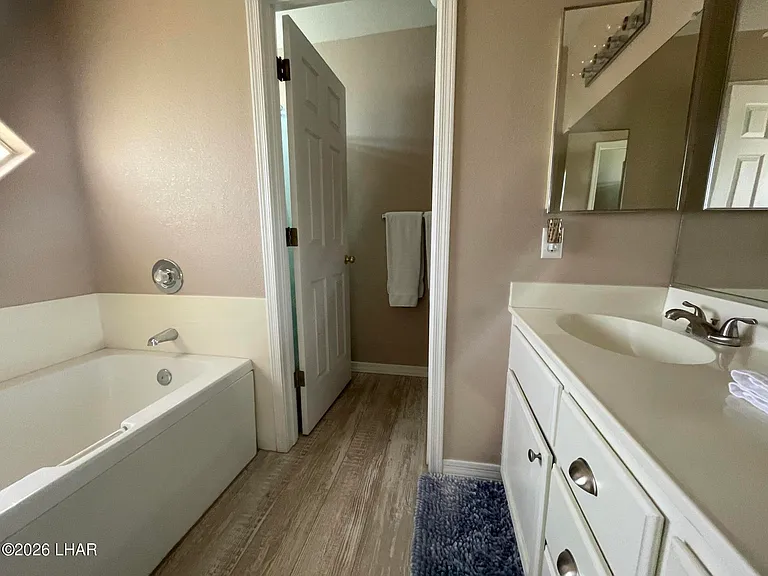 388 Coral Dr — Photo 8