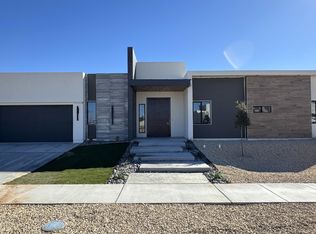5656 Rio Bonito Cir, El Paso, TX 79932
