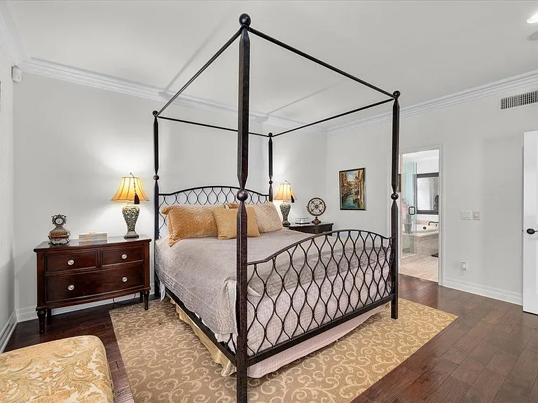 Master bedroom n bath main floor