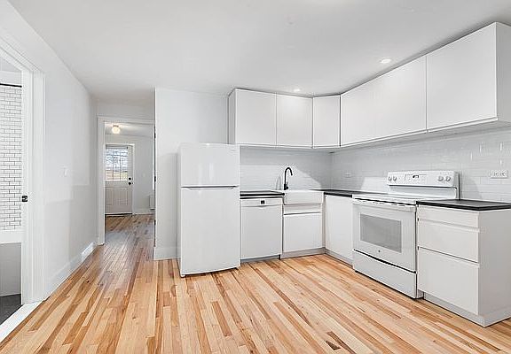 4th image of 173 Putman Ave