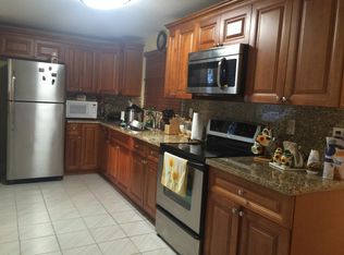18025 NW 84th Ave, Hialeah, FL 33015