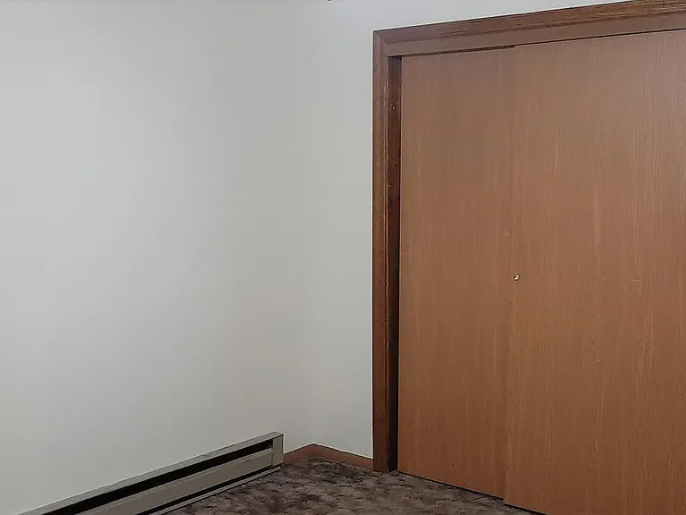 1312 Pleasant Valley Blvd #3 — Photo 6