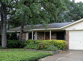 1045 Meadowbrook Dr, Grapevine, TX 76051